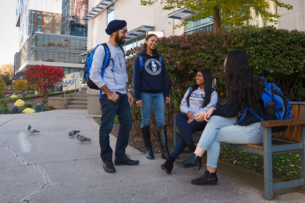 Students on University Ave.